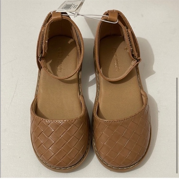 Old Navy Chunky Embossed Buckle-Strap Brown Woven Shoes  NWT Size 9 - Picture 2 of 6
